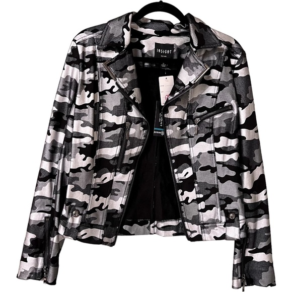 Insight Black and White Jacket - Picture 1 of 7